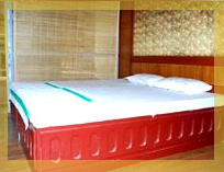 7 Bedroom A/C Large Conference Hall Houseboats in kerala