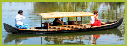 Canoeing in Alleppey