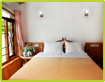 Kerala Luxury Houseboats